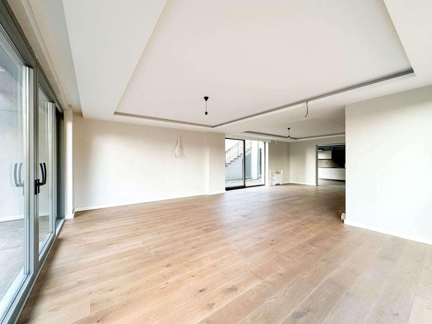 Pearl Zekeriyaköy'de Satılık 6+2 Sıfır Asansörlü Fourleks Villa — 7/25