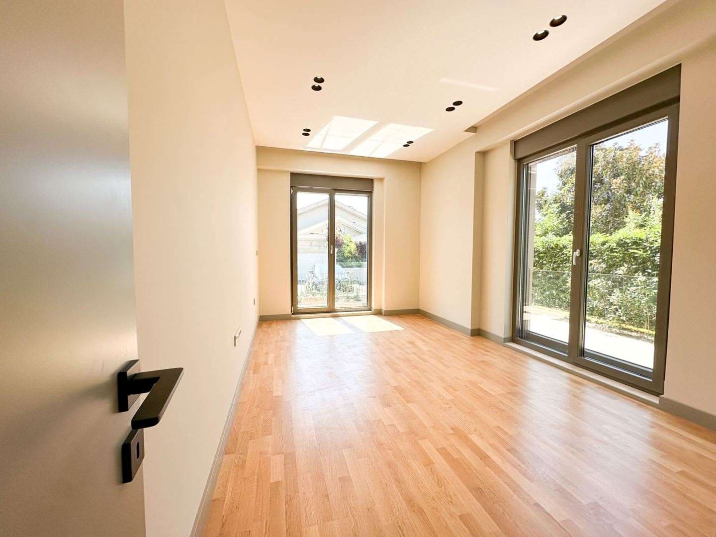 Uskumruköy'de Tünele Yakın Konumda 225m² 4+1 Satılık İkiz Villa — 3/46