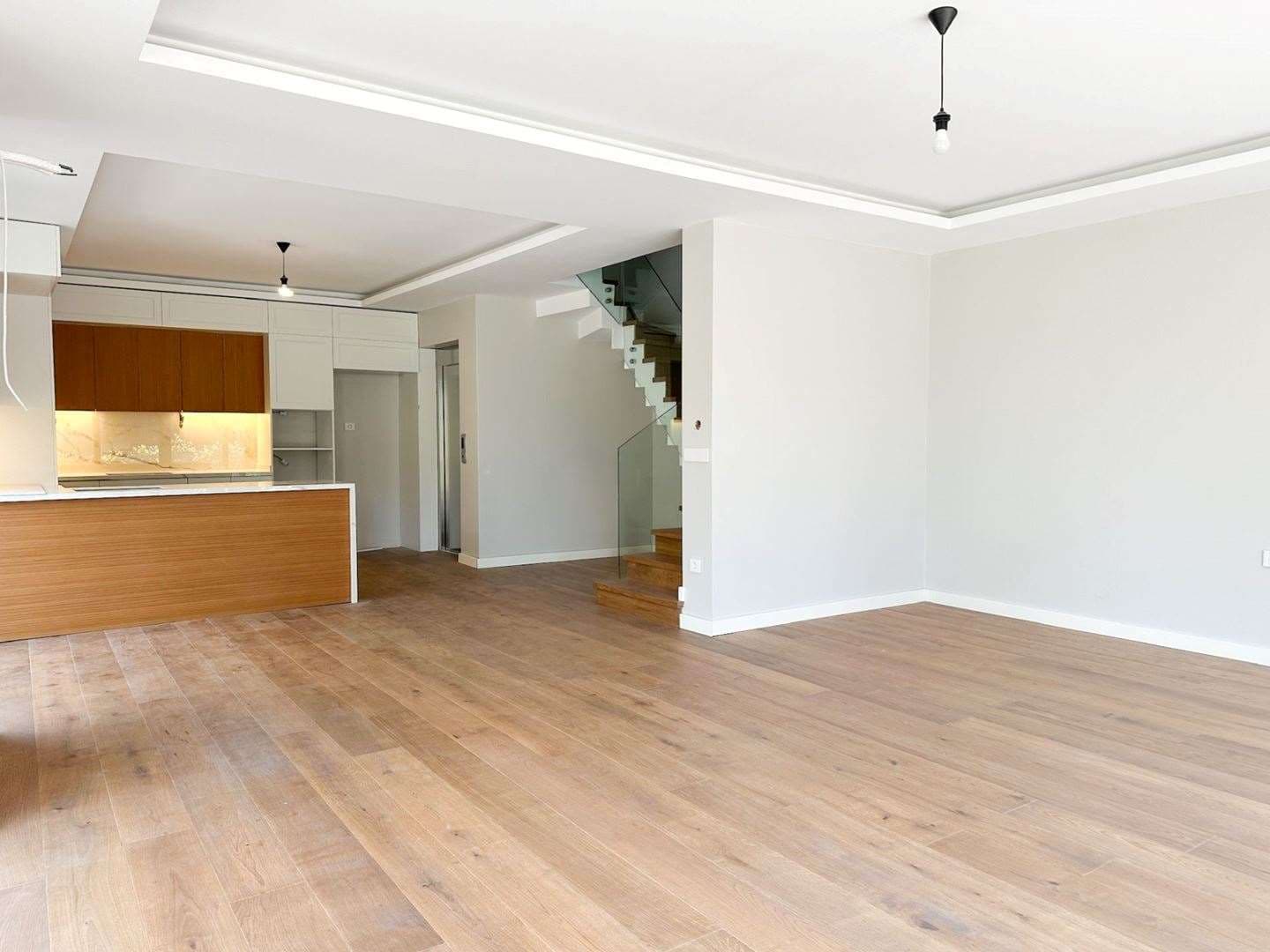Pearl Zekeriyaköy'de Satılık 6+2 Sıfır Asansörlü Fourleks Villa — 3/14