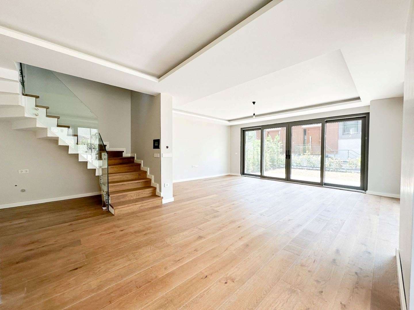 Pearl Zekeriyaköy'de Satılık 6+2 Sıfır Asansörlü Fourleks Villa — 5/14