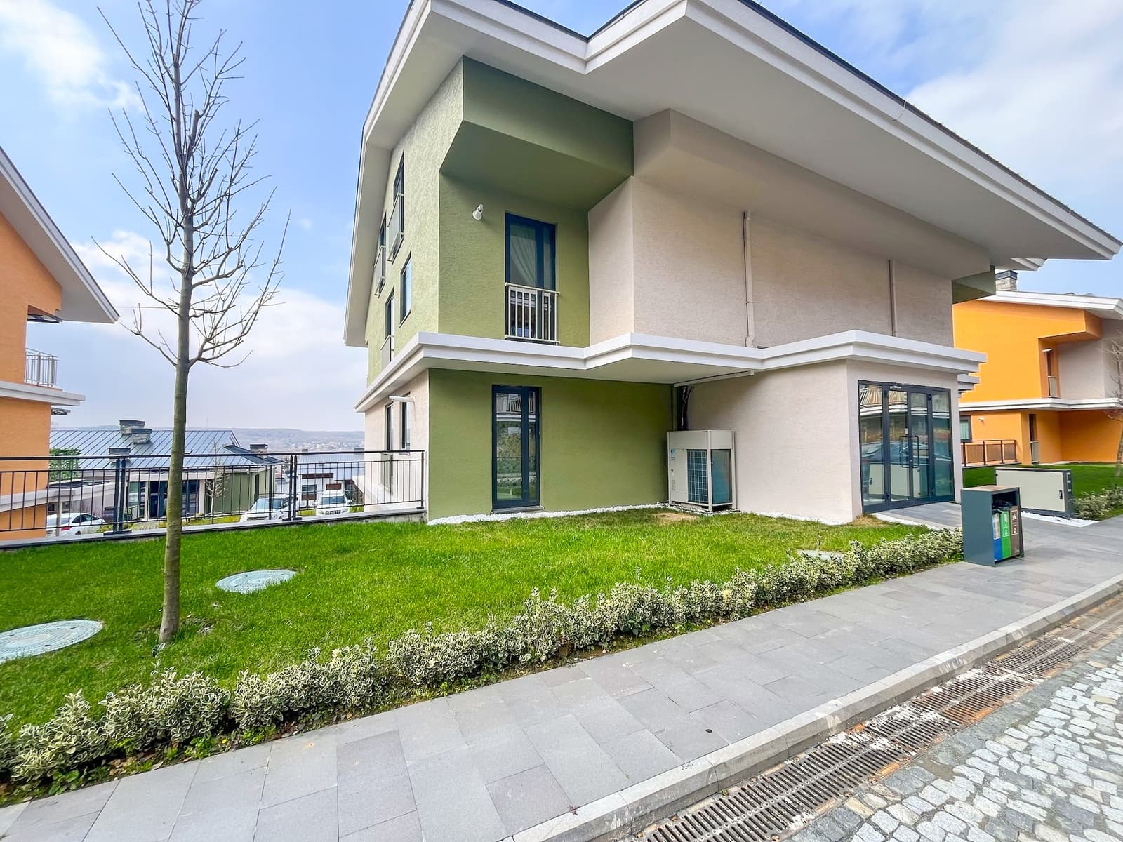 Zekeriyaköy Köy Projesi 3.etap 1+1 Kiralık 90 m² Ara Kat Daire